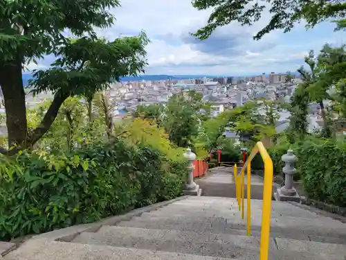 建勲神社の景色