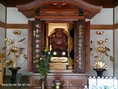 豊川稲荷東京別院の{uncategorized: "未分類", other: "その他", undefined: "問題あり", building: "その他建物", grave: "お墓", sacred_gate: "鳥居", guardian: "狛犬", statue: "像", buddha: "仏像", history: "歴史", nature: "自然", garden: "庭園", animal: "動物", pagoda: "塔", temizu: "手水舎", mountain_gate: "山門・神門", sanctuary: "本殿・本堂", subordinate: "末社・摂社", art: "芸術", scenery: "景色", jizo: "地蔵", ema: "絵馬", goshuin: "御朱印", omikuji: "おみくじ", items: "授与品その他", amulet: "お守り", goshuincho: "御朱印帳", eats: "食事", festival: "お祭り", votive_dance: "神楽", shichigosan: "七五三参", wedding: "結婚式", experience: "体験その他", initially: "初詣", around: "周辺", anti_infection: "感染症対策"}