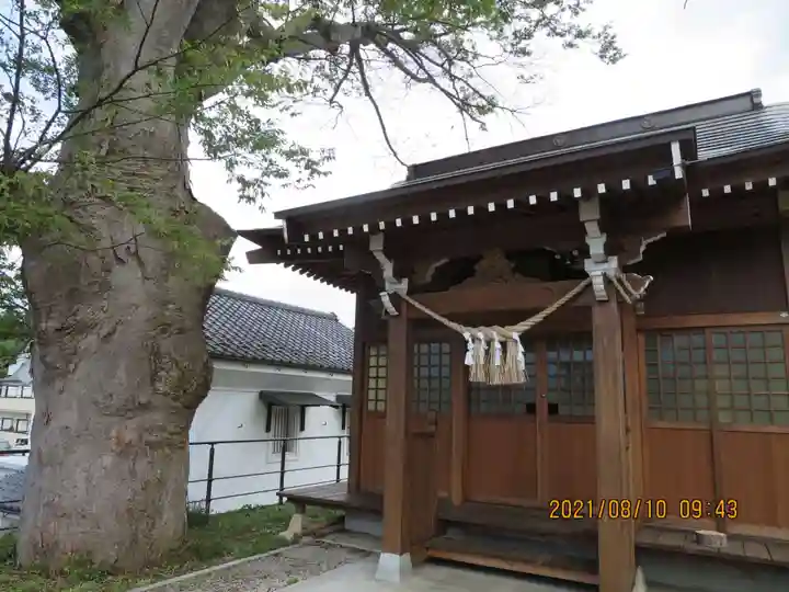 二階堂神社の本殿・本堂