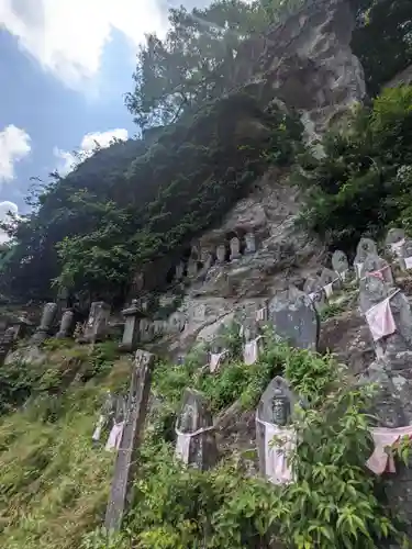 宝珠山 立石寺の仏像