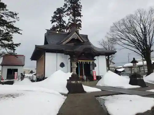 神明神社の本殿