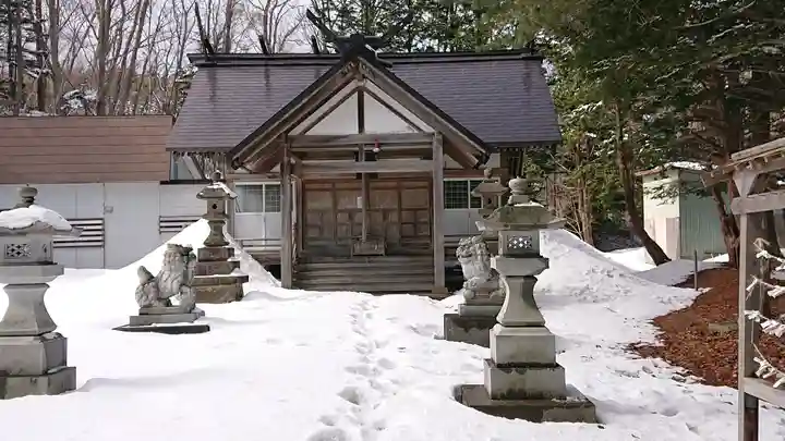 大鳥神社の本殿・本堂