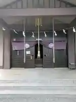 日野八坂神社の{uncategorized: "未分類", other: "その他", undefined: "問題あり", building: "その他建物", grave: "お墓", sacred_gate: "鳥居", guardian: "狛犬", statue: "像", buddha: "仏像", history: "歴史", nature: "自然", garden: "庭園", animal: "動物", pagoda: "塔", temizu: "手水舎", mountain_gate: "山門・神門", sanctuary: "本殿・本堂", subordinate: "末社・摂社", art: "芸術", scenery: "景色", jizo: "地蔵", ema: "絵馬", goshuin: "御朱印", omikuji: "おみくじ", items: "授与品その他", amulet: "お守り", goshuincho: "御朱印帳", eats: "食事", festival: "お祭り", votive_dance: "神楽", shichigosan: "七五三参", wedding: "結婚式", experience: "体験その他", initially: "初詣", around: "周辺", anti_infection: "感染症対策"}