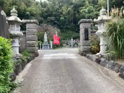 東光寺の山門・神門