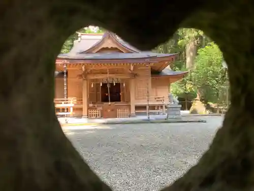 須山浅間神社の本殿