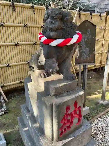 高円寺氷川神社の狛犬