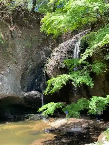 月待の滝（くぐり滝）観音(茨城県)