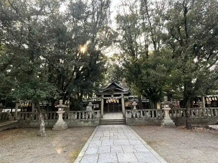 小竹八幡神社の{uncategorized: "未分類", other: "その他", undefined: "問題あり", building: "その他建物", grave: "お墓", sacred_gate: "鳥居", guardian: "狛犬", statue: "像", buddha: "仏像", history: "歴史", nature: "自然", garden: "庭園", animal: "動物", pagoda: "塔", temizu: "手水舎", mountain_gate: "山門・神門", sanctuary: "本殿・本堂", subordinate: "末社・摂社", art: "芸術", scenery: "景色", jizo: "地蔵", ema: "絵馬", goshuin: "御朱印", omikuji: "おみくじ", items: "授与品その他", amulet: "お守り", goshuincho: "御朱印帳", eats: "食事", festival: "お祭り", votive_dance: "神楽", shichigosan: "七五三参", wedding: "結婚式", experience: "体験その他", initially: "初詣", around: "周辺", anti_infection: "感染症対策"}