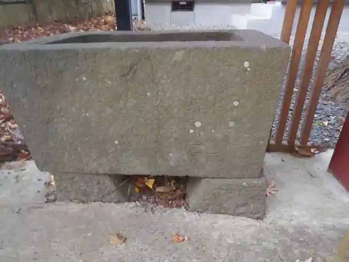 宇奈己呂和気神社の手水舎