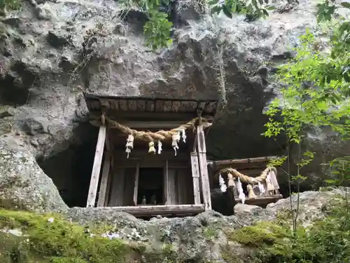 岩屋神社の建物その他