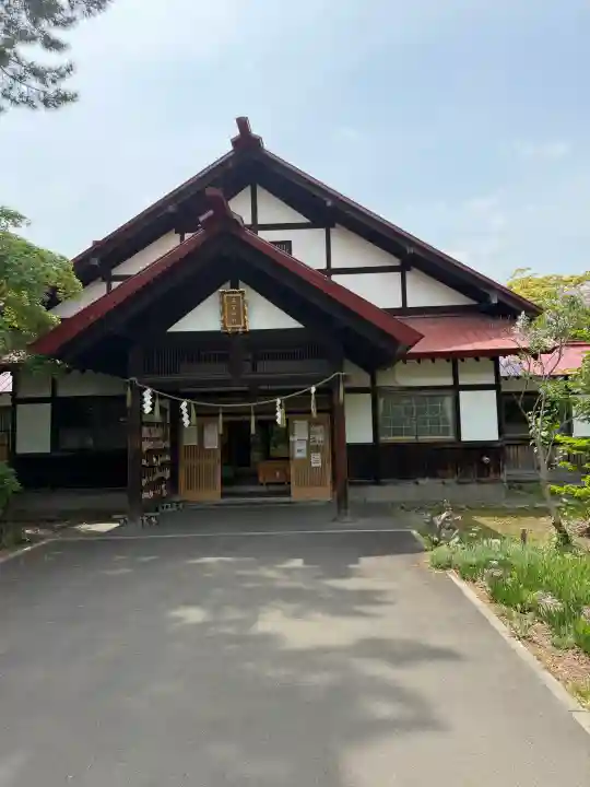 多賀神社の{uncategorized: "未分類", other: "その他", undefined: "問題あり", building: "その他建物", grave: "お墓", sacred_gate: "鳥居", guardian: "狛犬", statue: "像", buddha: "仏像", history: "歴史", nature: "自然", garden: "庭園", animal: "動物", pagoda: "塔", temizu: "手水舎", mountain_gate: "山門・神門", sanctuary: "本殿・本堂", subordinate: "末社・摂社", art: "芸術", scenery: "景色", jizo: "地蔵", ema: "絵馬", goshuin: "御朱印", omikuji: "おみくじ", items: "授与品その他", amulet: "お守り", goshuincho: "御朱印帳", eats: "食事", festival: "お祭り", votive_dance: "神楽", shichigosan: "七五三参", wedding: "結婚式", experience: "体験その他", initially: "初詣", around: "周辺", anti_infection: "感染症対策"}