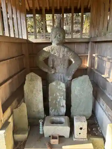 観音寺（寺山観音）の{uncategorized: "未分類", other: "その他", undefined: "問題あり", building: "その他建物", grave: "お墓", sacred_gate: "鳥居", guardian: "狛犬", statue: "像", buddha: "仏像", history: "歴史", nature: "自然", garden: "庭園", animal: "動物", pagoda: "塔", temizu: "手水舎", mountain_gate: "山門・神門", sanctuary: "本殿・本堂", subordinate: "末社・摂社", art: "芸術", scenery: "景色", jizo: "地蔵", ema: "絵馬", goshuin: "御朱印", omikuji: "おみくじ", items: "授与品その他", amulet: "お守り", goshuincho: "御朱印帳", eats: "食事", festival: "お祭り", votive_dance: "神楽", shichigosan: "七五三参", wedding: "結婚式", experience: "体験その他", initially: "初詣", around: "周辺", anti_infection: "感染症対策"}