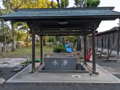 天神社(勝川町)の{uncategorized: "未分類", other: "その他", undefined: "問題あり", building: "その他建物", grave: "お墓", sacred_gate: "鳥居", guardian: "狛犬", statue: "像", buddha: "仏像", history: "歴史", nature: "自然", garden: "庭園", animal: "動物", pagoda: "塔", temizu: "手水舎", mountain_gate: "山門・神門", sanctuary: "本殿・本堂", subordinate: "末社・摂社", art: "芸術", scenery: "景色", jizo: "地蔵", ema: "絵馬", goshuin: "御朱印", omikuji: "おみくじ", items: "授与品その他", amulet: "お守り", goshuincho: "御朱印帳", eats: "食事", festival: "お祭り", votive_dance: "神楽", shichigosan: "七五三参", wedding: "結婚式", experience: "体験その他", initially: "初詣", around: "周辺", anti_infection: "感染症対策"}