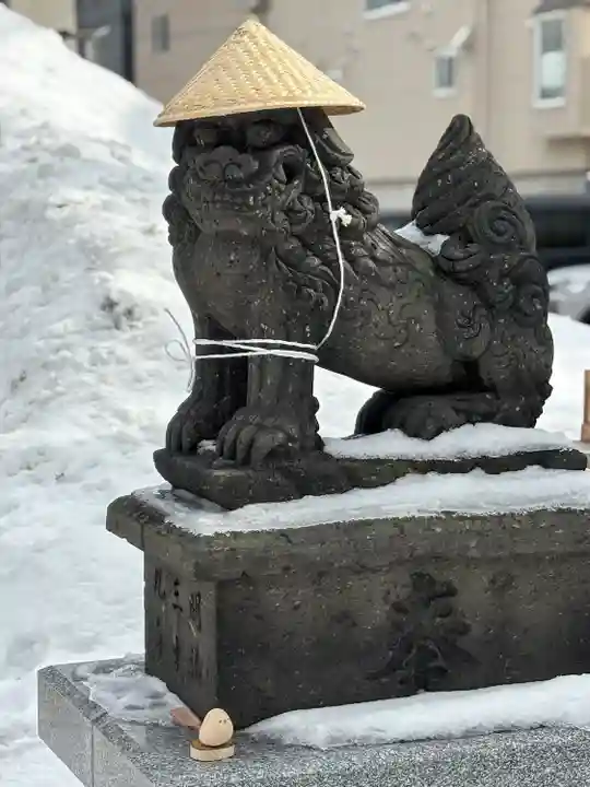 札幌諏訪神社の狛犬