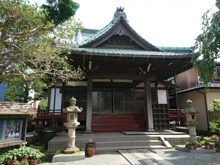 荘厳寺の本殿・本堂