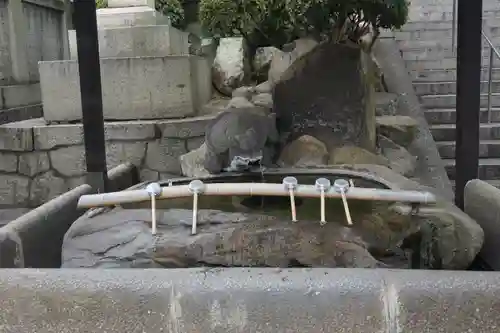 艮神社の手水舎