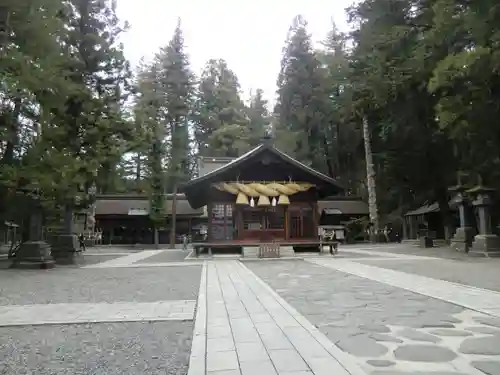 諏訪大社下社春宮(長野県)