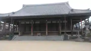 浄土真宗本願寺派本願寺四日市別院の本殿・本堂