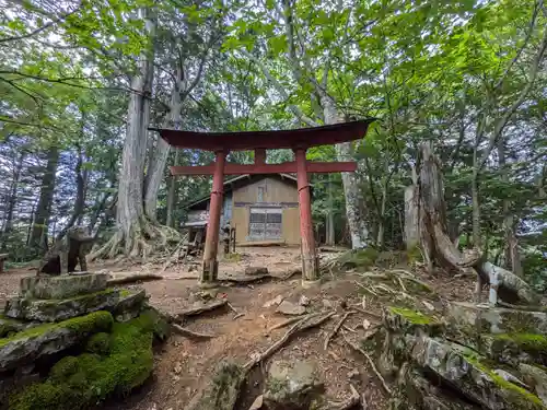 両神神社 奥社の建物その他