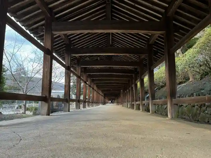 吉備津神社の{uncategorized: "未分類", other: "その他", undefined: "問題あり", building: "その他建物", grave: "お墓", sacred_gate: "鳥居", guardian: "狛犬", statue: "像", buddha: "仏像", history: "歴史", nature: "自然", garden: "庭園", animal: "動物", pagoda: "塔", temizu: "手水舎", mountain_gate: "山門・神門", sanctuary: "本殿・本堂", subordinate: "末社・摂社", art: "芸術", scenery: "景色", jizo: "地蔵", ema: "絵馬", goshuin: "御朱印", omikuji: "おみくじ", items: "授与品その他", amulet: "お守り", goshuincho: "御朱印帳", eats: "食事", festival: "お祭り", votive_dance: "神楽", shichigosan: "七五三参", wedding: "結婚式", experience: "体験その他", initially: "初詣", around: "周辺", anti_infection: "感染症対策"}