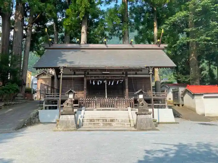 奥氷川神社の本殿・本堂