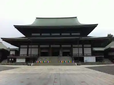 成田山新勝寺の本殿・本堂