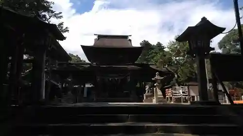 今八幡宮の建物その他