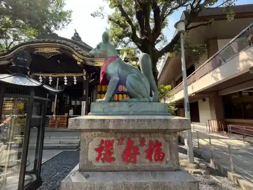 豊川稲荷東京別院の狛犬