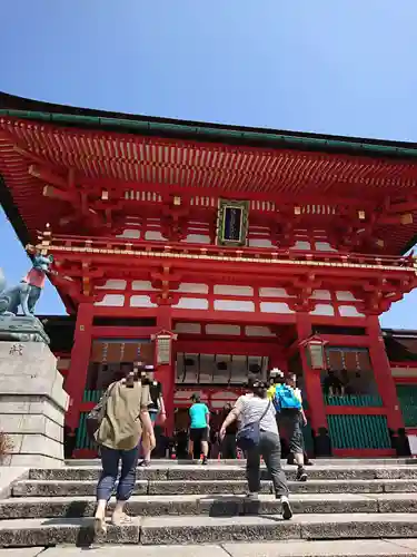 伏見稲荷大社の山門