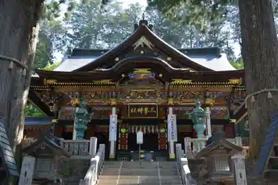 三峯神社の本殿・本堂