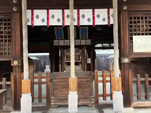 貴布禰神社の{uncategorized: "未分類", other: "その他", undefined: "問題あり", building: "その他建物", grave: "お墓", sacred_gate: "鳥居", guardian: "狛犬", statue: "像", buddha: "仏像", history: "歴史", nature: "自然", garden: "庭園", animal: "動物", pagoda: "塔", temizu: "手水舎", mountain_gate: "山門・神門", sanctuary: "本殿・本堂", subordinate: "末社・摂社", art: "芸術", scenery: "景色", jizo: "地蔵", ema: "絵馬", goshuin: "御朱印", omikuji: "おみくじ", items: "授与品その他", amulet: "お守り", goshuincho: "御朱印帳", eats: "食事", festival: "お祭り", votive_dance: "神楽", shichigosan: "七五三参", wedding: "結婚式", experience: "体験その他", initially: "初詣", around: "周辺", anti_infection: "感染症対策"}