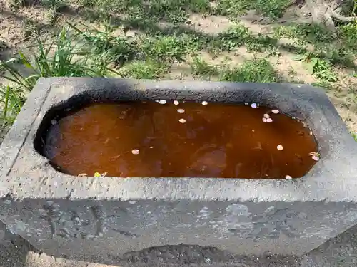 稲荷神社の手水舎
