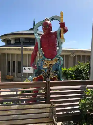 江島神社の像