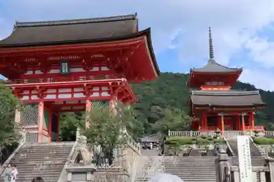 清水寺の山門・神門