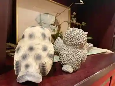 彌彦神社　(伊夜日子神社)の像