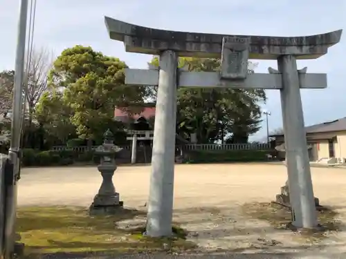 永世神社の鳥居