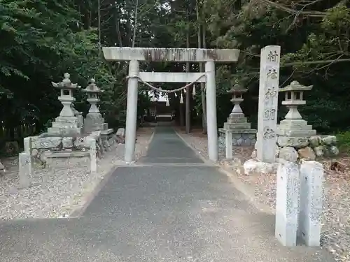 神明社（高木神明社）の鳥居