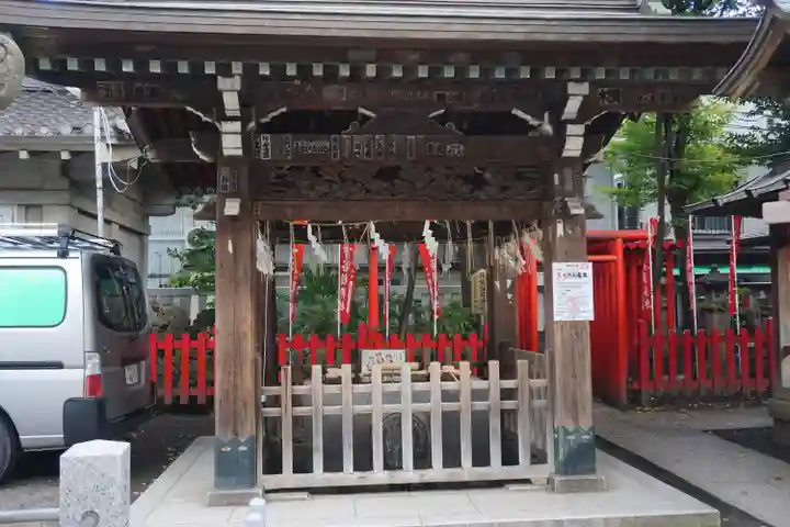 下谷神社の手水舎