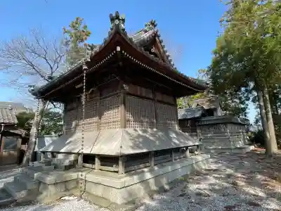 春日神社(世継)の{uncategorized: "未分類", other: "その他", undefined: "問題あり", building: "その他建物", grave: "お墓", sacred_gate: "鳥居", guardian: "狛犬", statue: "像", buddha: "仏像", history: "歴史", nature: "自然", garden: "庭園", animal: "動物", pagoda: "塔", temizu: "手水舎", mountain_gate: "山門・神門", sanctuary: "本殿・本堂", subordinate: "末社・摂社", art: "芸術", scenery: "景色", jizo: "地蔵", ema: "絵馬", goshuin: "御朱印", omikuji: "おみくじ", items: "授与品その他", amulet: "お守り", goshuincho: "御朱印帳", eats: "食事", festival: "お祭り", votive_dance: "神楽", shichigosan: "七五三参", wedding: "結婚式", experience: "体験その他", initially: "初詣", around: "周辺", anti_infection: "感染症対策"}