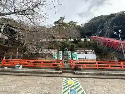 金剛宝寺（紀三井寺）の{uncategorized: "未分類", other: "その他", undefined: "問題あり", building: "その他建物", grave: "お墓", sacred_gate: "鳥居", guardian: "狛犬", statue: "像", buddha: "仏像", history: "歴史", nature: "自然", garden: "庭園", animal: "動物", pagoda: "塔", temizu: "手水舎", mountain_gate: "山門・神門", sanctuary: "本殿・本堂", subordinate: "末社・摂社", art: "芸術", scenery: "景色", jizo: "地蔵", ema: "絵馬", goshuin: "御朱印", omikuji: "おみくじ", items: "授与品その他", amulet: "お守り", goshuincho: "御朱印帳", eats: "食事", festival: "お祭り", votive_dance: "神楽", shichigosan: "七五三参", wedding: "結婚式", experience: "体験その他", initially: "初詣", around: "周辺", anti_infection: "感染症対策"}