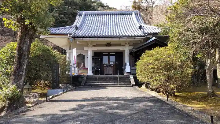 願成就院の本殿・本堂