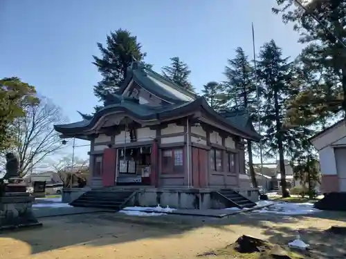 新川神社の本殿