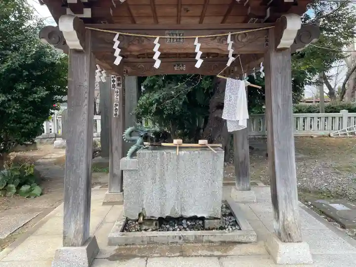 氷川神社の{uncategorized: "未分類", other: "その他", undefined: "問題あり", building: "その他建物", grave: "お墓", sacred_gate: "鳥居", guardian: "狛犬", statue: "像", buddha: "仏像", history: "歴史", nature: "自然", garden: "庭園", animal: "動物", pagoda: "塔", temizu: "手水舎", mountain_gate: "山門・神門", sanctuary: "本殿・本堂", subordinate: "末社・摂社", art: "芸術", scenery: "景色", jizo: "地蔵", ema: "絵馬", goshuin: "御朱印", omikuji: "おみくじ", items: "授与品その他", amulet: "お守り", goshuincho: "御朱印帳", eats: "食事", festival: "お祭り", votive_dance: "神楽", shichigosan: "七五三参", wedding: "結婚式", experience: "体験その他", initially: "初詣", around: "周辺", anti_infection: "感染症対策"}