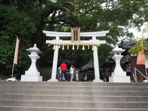 事任八幡宮の鳥居