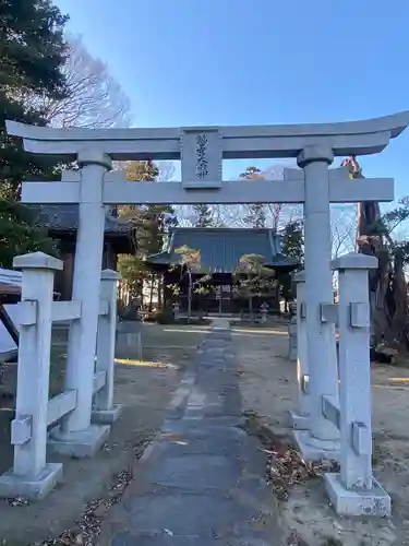 八甫鷲宮神社の鳥居