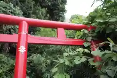 楠森稲荷神社の鳥居