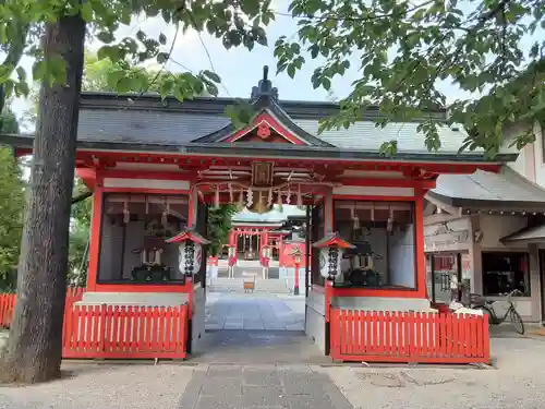 馬橋稲荷神社の山門・神門