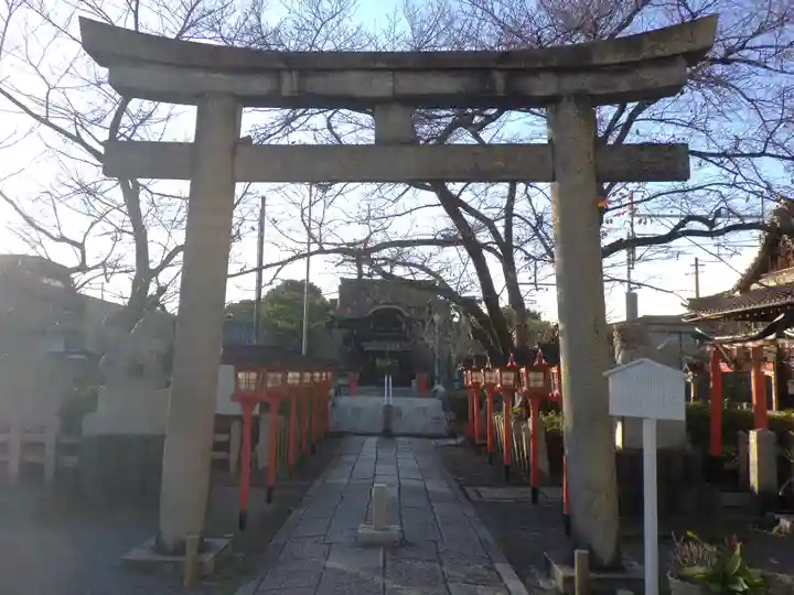 六孫王神社の鳥居