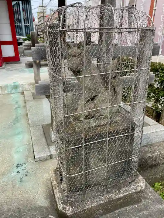 日先神社の{uncategorized: "未分類", other: "その他", undefined: "問題あり", building: "その他建物", grave: "お墓", sacred_gate: "鳥居", guardian: "狛犬", statue: "像", buddha: "仏像", history: "歴史", nature: "自然", garden: "庭園", animal: "動物", pagoda: "塔", temizu: "手水舎", mountain_gate: "山門・神門", sanctuary: "本殿・本堂", subordinate: "末社・摂社", art: "芸術", scenery: "景色", jizo: "地蔵", ema: "絵馬", goshuin: "御朱印", omikuji: "おみくじ", items: "授与品その他", amulet: "お守り", goshuincho: "御朱印帳", eats: "食事", festival: "お祭り", votive_dance: "神楽", shichigosan: "七五三参", wedding: "結婚式", experience: "体験その他", initially: "初詣", around: "周辺", anti_infection: "感染症対策"}