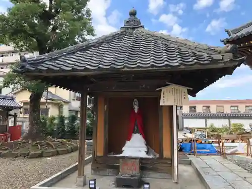 西新井大師総持寺の地蔵